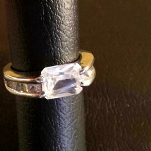 Anello Elegante Donna Metallo Rodiato Strass Zircone Solitario Fedina Size 18