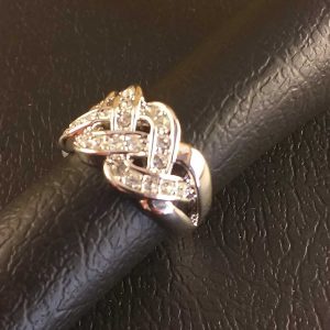 Anello Donna Elegante Metallo Rodiato Argento Fascia Intrecciata C/Strass Size16
