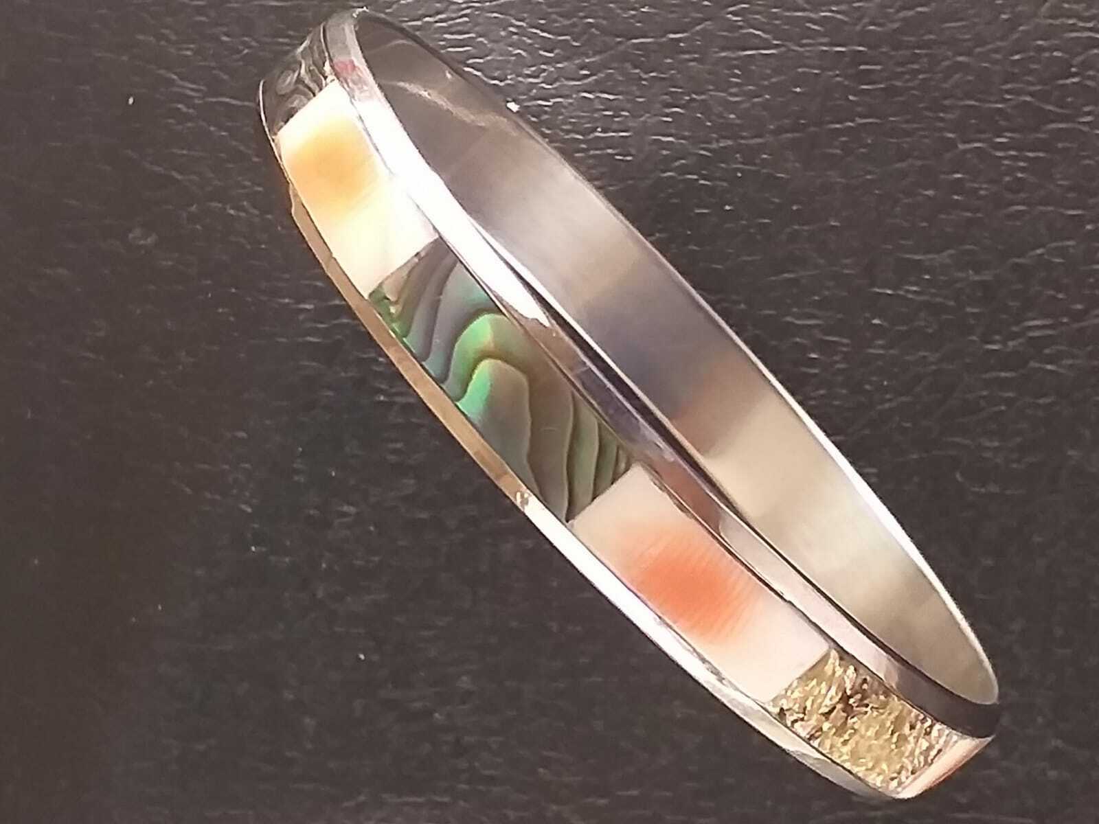 Bracciale Rigido Donna in Metallo con Madreperla Colorata Bianco/Sfumature Arancio