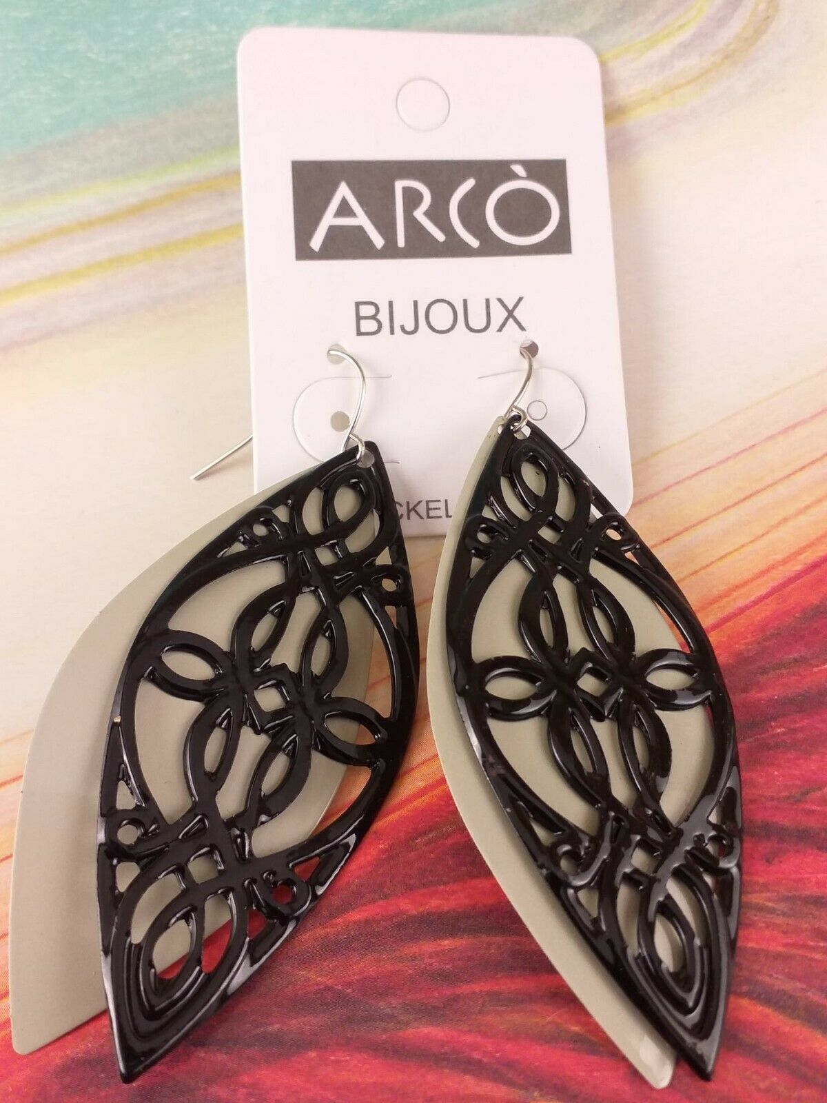 Arcò Bijoux Orecchini Pendenti con Doppia Foglia Nera Bigiotteria di Qualità
