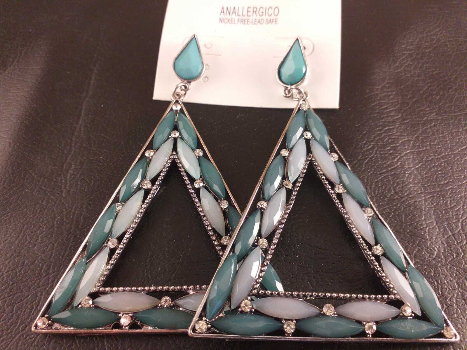 Orecchini Donna a Triangolo in Metallo Colore Argento Pietre Zirconi Turchese
