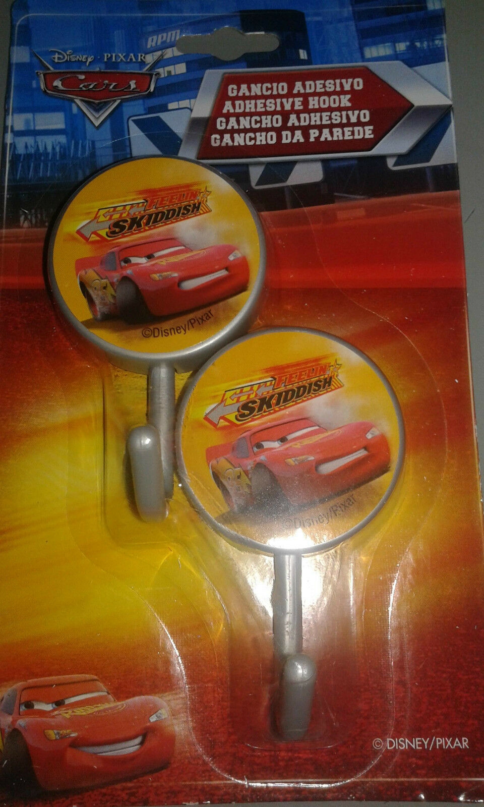 COPPIA GANCI ADESIVI PER CAMERETTA CARS SKIDDISH ATTACCAPANNI WALT DISNEY GANCIO