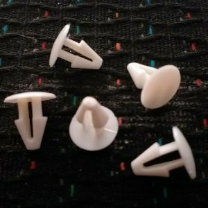 Kit 500 pz Bottone Fissaggio Targa Tipo Vecchio a Pressione Colore Bianco