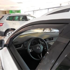 Per SKODA Octavia III 5p. e S.W. (5E3-5E5) 2013>2020 Coppia Deflettori Aria Antivento Anteriori