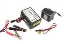Mantenitore di carica 12V Auto Moto Furgoni Alimentazione AC 220 con 2 Tipi Connettori