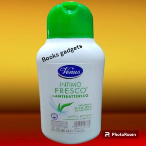 9 Flaconi Venus Detergente Intimo FRESCO Antibatterico con Estratto di Eucalipto 200ml