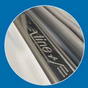 150 988C.500 Coppia Battitacco 50cm x 39,5mm in Pvc Cromati LINE con Biadesivo Effetto Acciaio