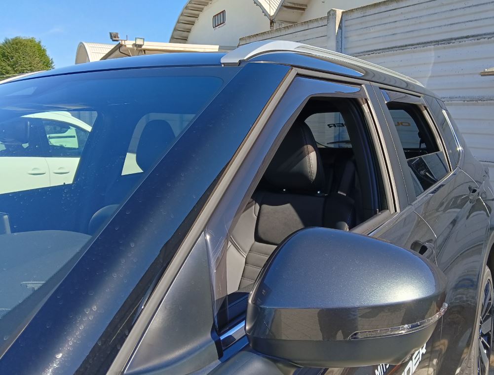 14.260M Kit Deflettori Aria Antivento Anter.+Post Farad per Mitsubishi Outlander da 2026